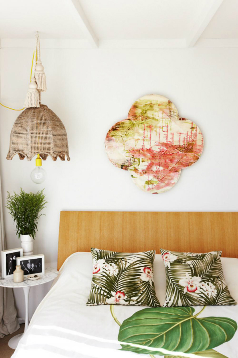 8 Intense Tropical Bedroom Designs