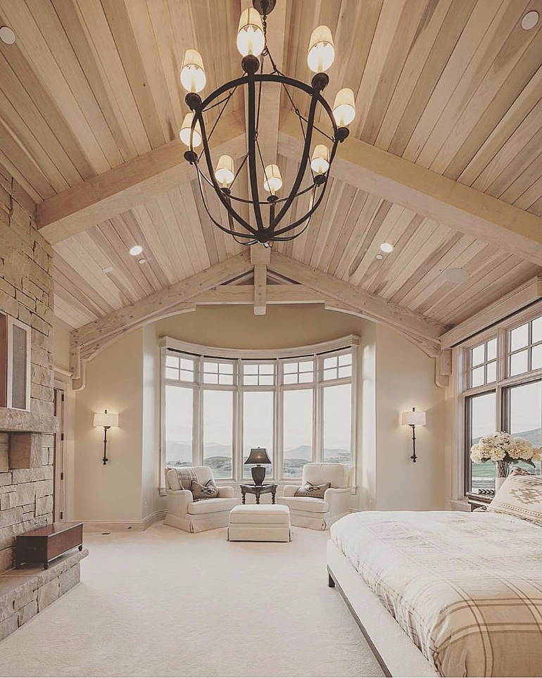 Master Bedrooms with Breathtaking Chandeliers Master
