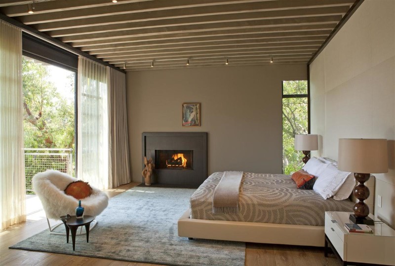 30 Modern Master Bedrooms by Famous Interior Designers