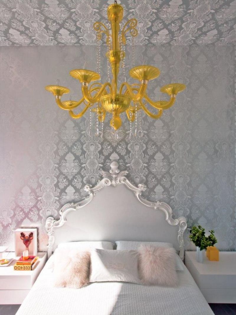 Enhance Your Master Bedroom With These Golden And Luxury Elements